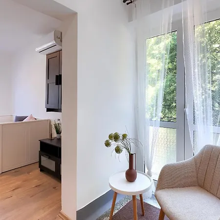 Hostal Monte Zaro Pula