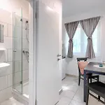 Hostel Monte Zaro *