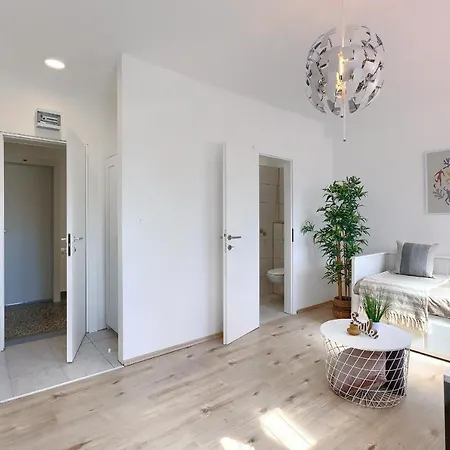 Albergue Monte Zaro *