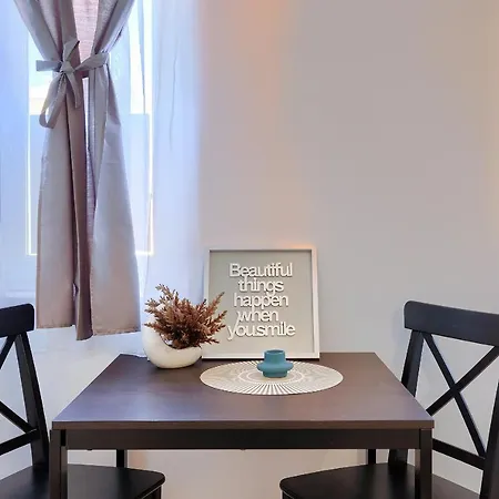 Hostel Monte Zaro Πούλα