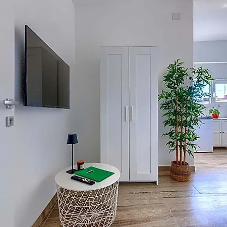 Hostel Monte Zaro Pula
