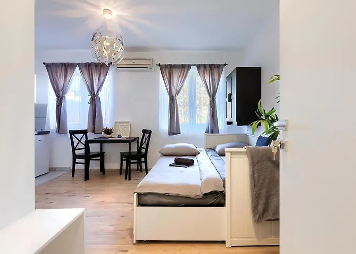 Monte Zaro Hostel Pula