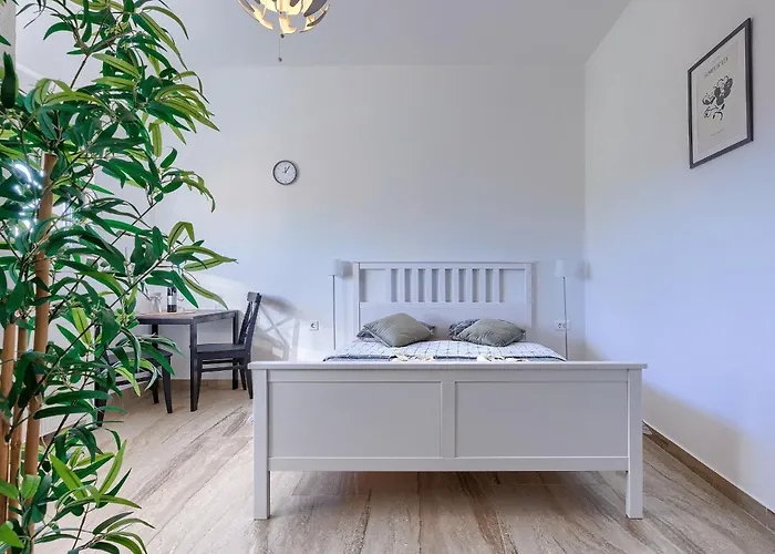 Hostel Monte Zaro Pula